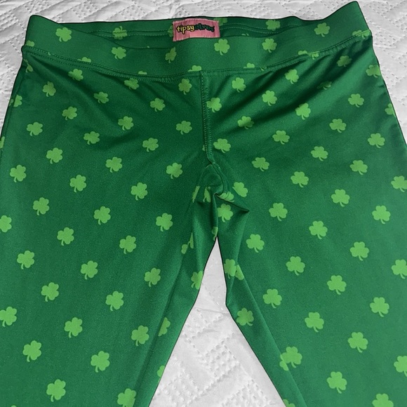 tipsy elves Green Clover Leggings - Picture 2 of 8